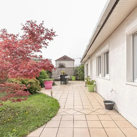 Maison Au Calme Proche Gare Fleury-les-Aubrais Exterior photo