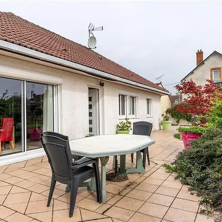 Maison Au Calme Proche Gare Fleury-les-Aubrais Exterior photo